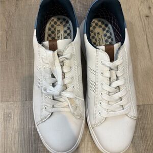 Ben Sherman Men’s White Sneakers –‎ Blue/Brown Accents – Size 11